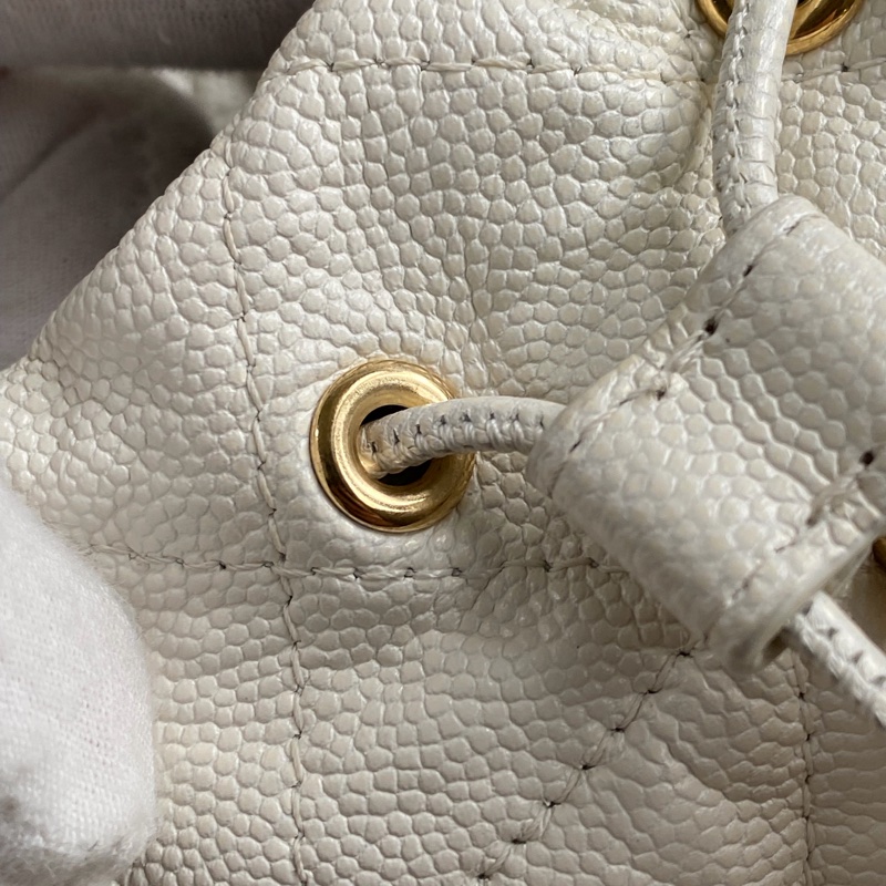 🎆迎新年只要$70000CHANEL 22K 白粒紋小牛皮斜背包 |神仙可愛|廢包當道|送禮送到心坎裡|保證正品|平台安心購鑒定-16