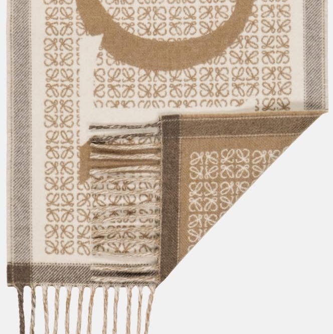 全新 loewe 附購證 雙面羊毛混羊絨圍巾 經典滿版 1ogo 老花 雙面奶茶配色 圍巾-4