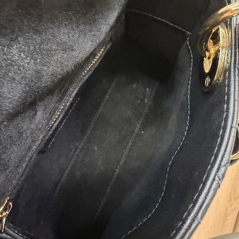 Dior 黑羊皮Lady Dior mini手提斜背黛妃包-20