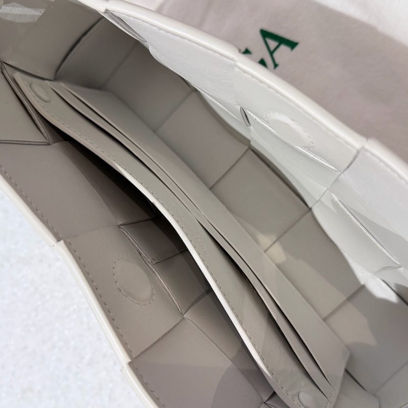 Bottega Veneta 730543 BV Cassette-4