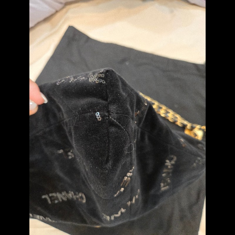 CHANEL 22 Bag 天鵝絨+CHANEL亮片(黑金)款-9