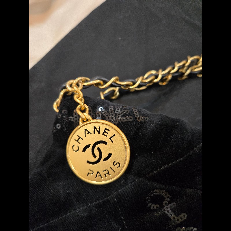 CHANEL 22 Bag 天鵝絨+CHANEL亮片(黑金)款-13