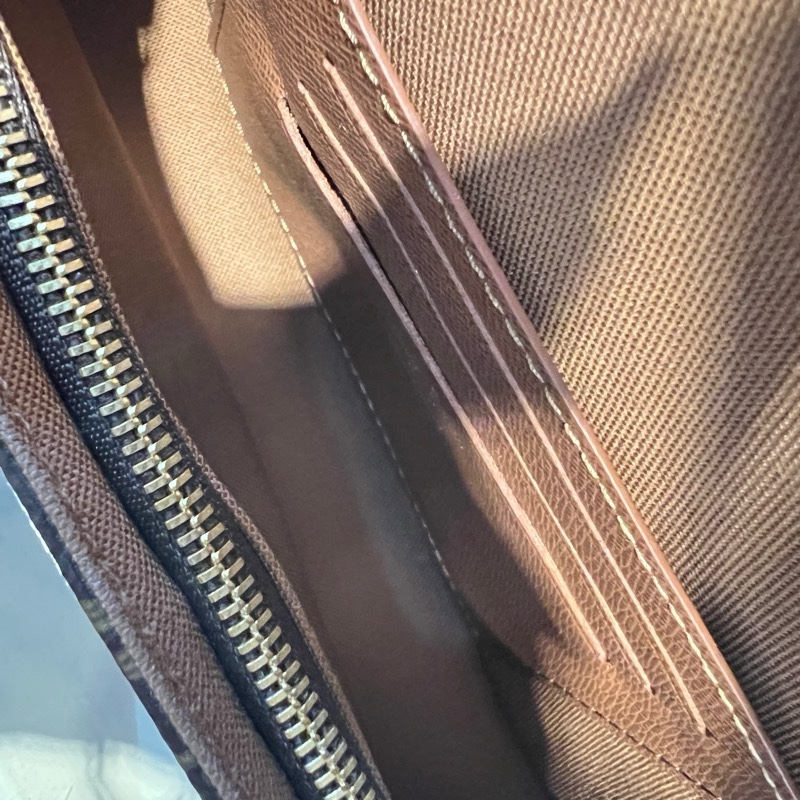 LV 原花Wallet on Chain Ivy 金釦下蓋肩斜背包-10