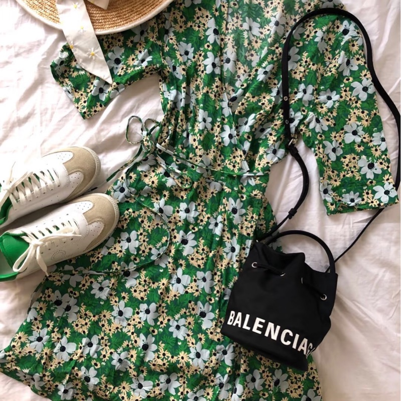 BALENCIAGA 巴黎世家 Wheel XS 字母 刺繡 尼龍 手提包 斜背包 水桶包 肩背包 側背包-27