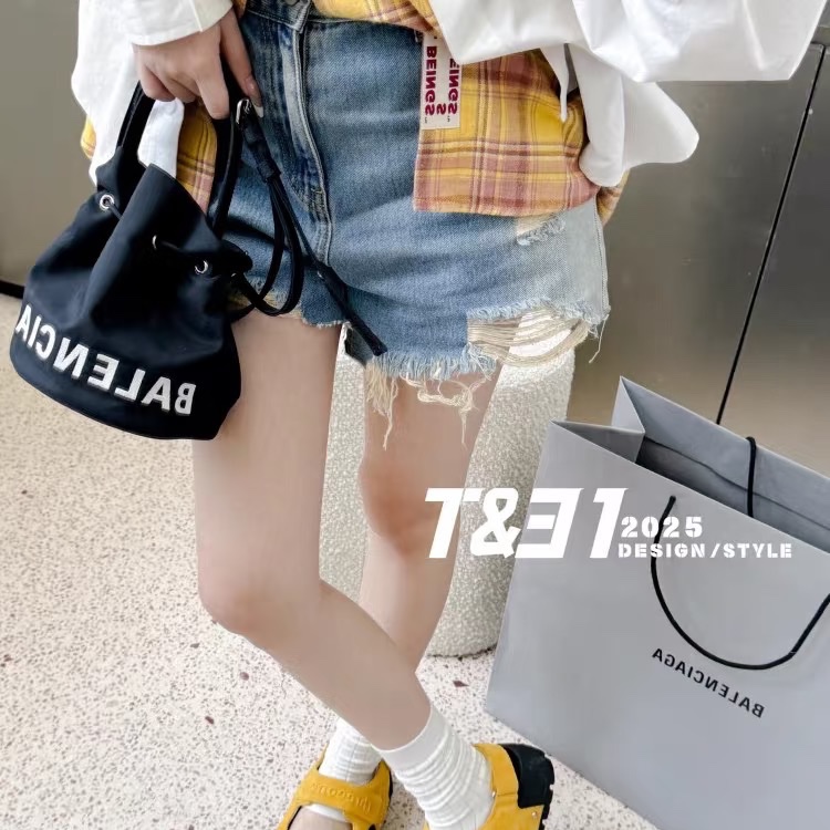 BALENCIAGA 巴黎世家 Wheel XS 字母 刺繡 尼龍 手提包 斜背包 水桶包 肩背包 側背包-28