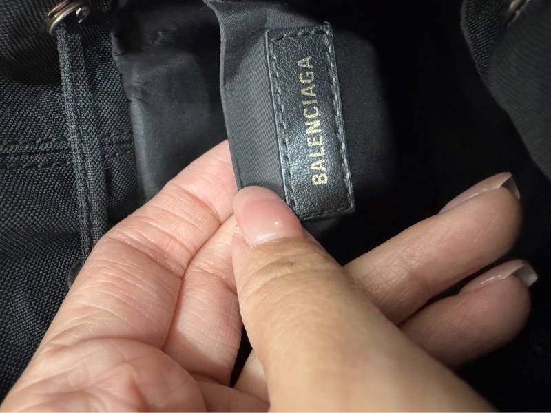 BALENCIAGA 巴黎世家 Wheel XS 字母 刺繡 尼龍 手提包 斜背包 水桶包 肩背包 側背包-32