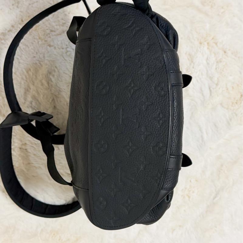 Louis Vuitton Christopher PM 壓紋牛皮背包 芯片款-2