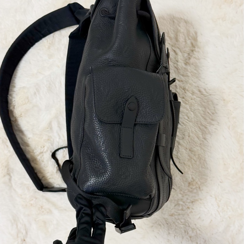 Louis Vuitton Christopher PM 壓紋牛皮背包 芯片款-4