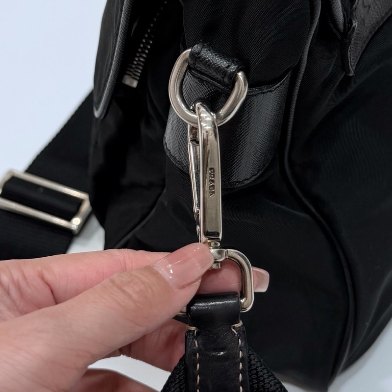 PRADA 黑色 尼龍 降落傘 郵差包 斜背包 側背包 肩背包-33