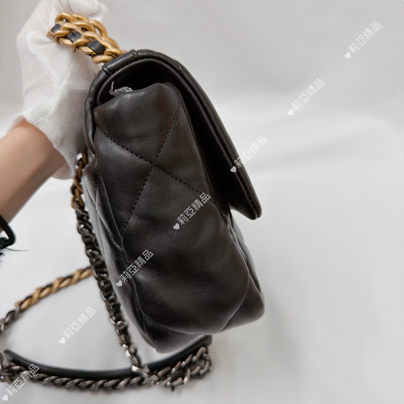 莉亞精品♡ Chanel 19bag黑金 二手美包-5