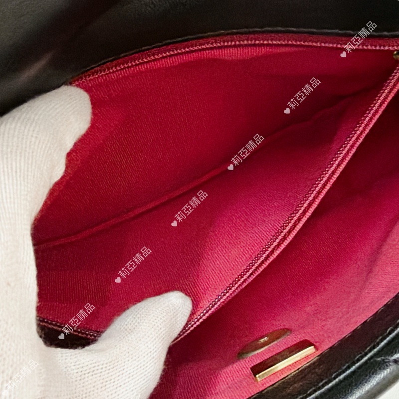 莉亞精品♡ Chanel 19bag黑金 二手美包-16