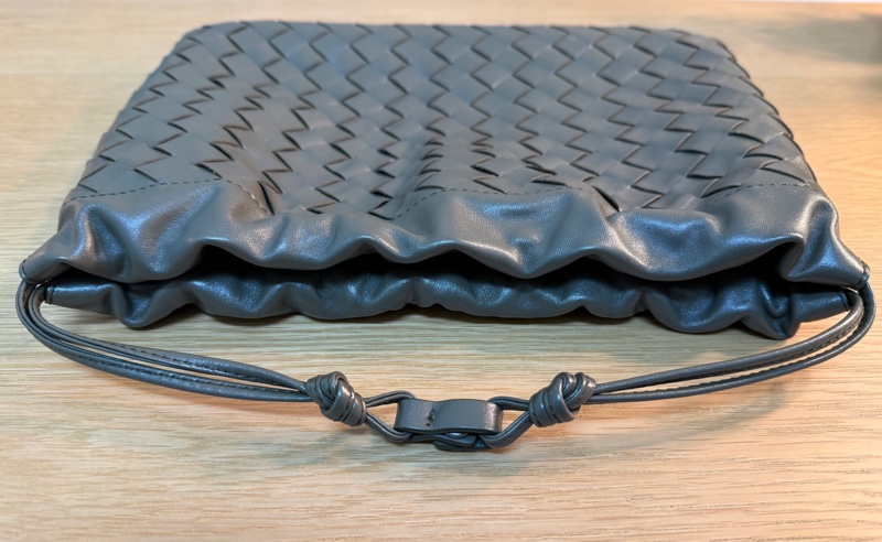 Bottega Venetia小牛皮肩背袋-2