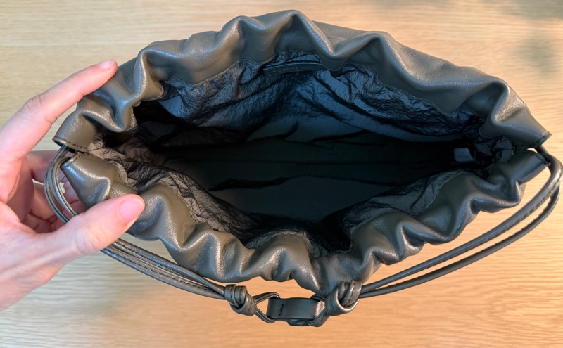 Bottega Venetia小牛皮肩背袋-3