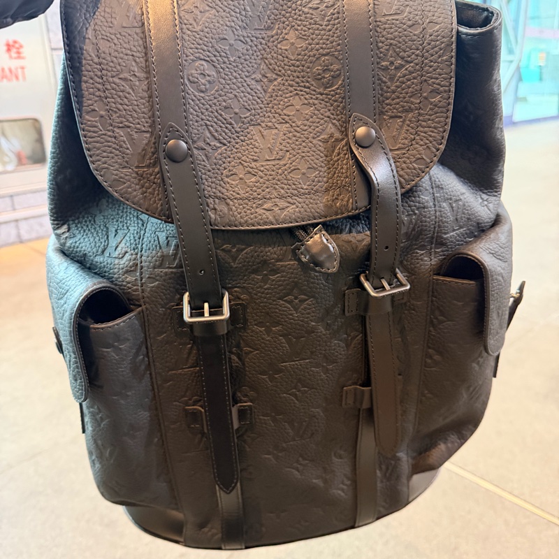 全新 LV Christopher MM 大號-1