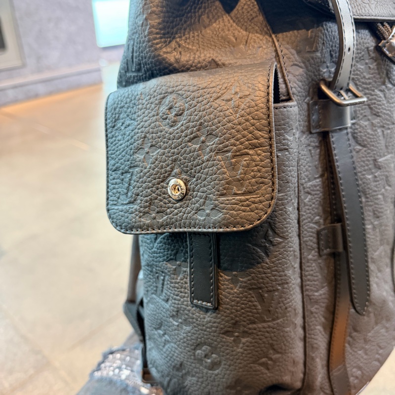全新 LV Christopher MM 大號-3