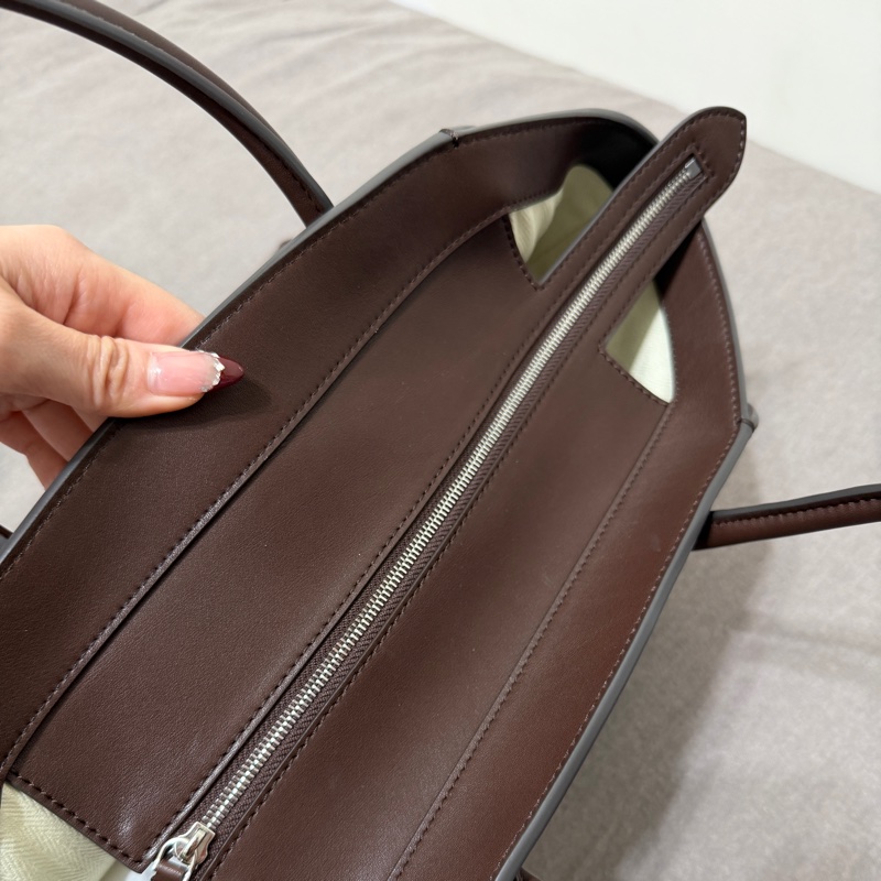 THE ROW Marlo 12 皮革手提包 深棕色 ❗️半價出售-16