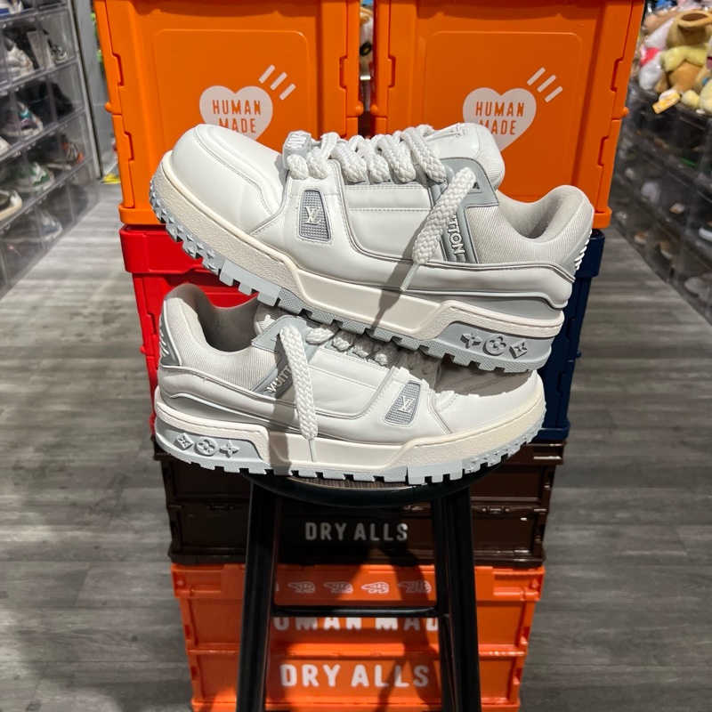 Lv trainer 灰白胖丁Eu43.5-1