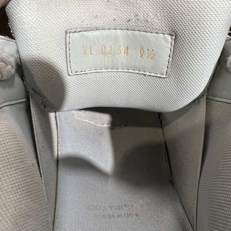 Lv trainer 灰白胖丁Eu43.5-6