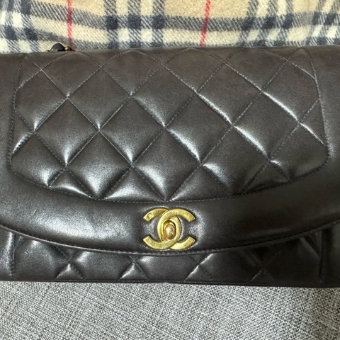 Chanel黑金黛妃包25～Vintage Diana經典老香