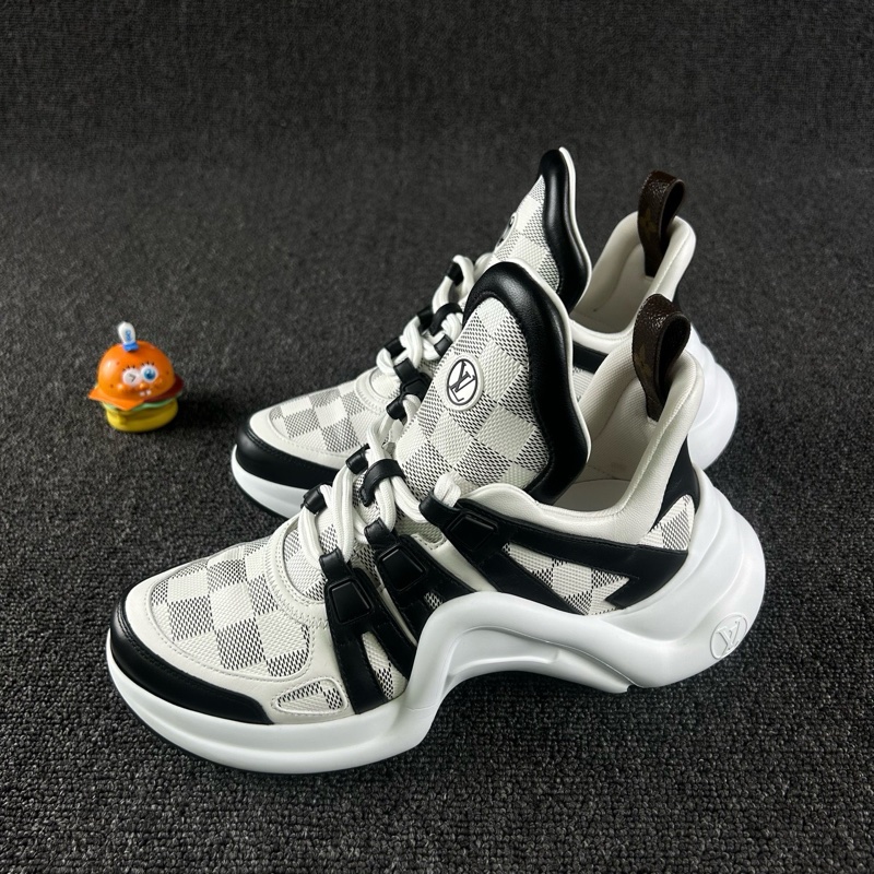 Louis Vuitton路易威登 LV Archlight棋盤格老爹鞋 38 碼，下地次數不多-0