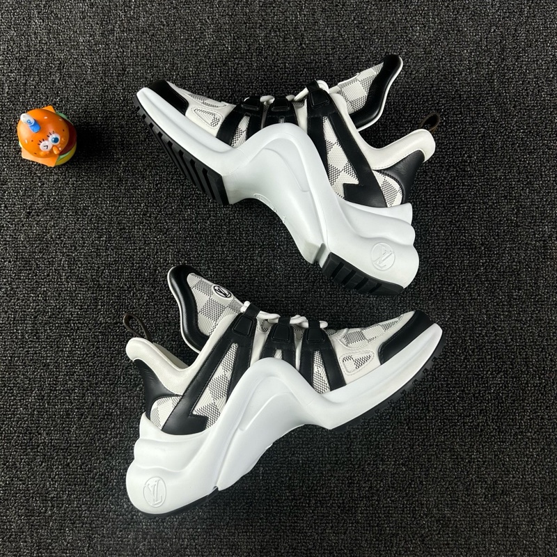 Louis Vuitton路易威登 LV Archlight棋盤格老爹鞋 38 碼，下地次數不多-3