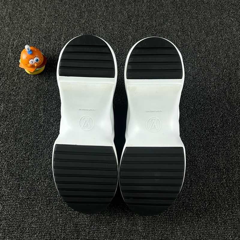 Louis Vuitton路易威登 LV Archlight棋盤格老爹鞋 38 碼，下地次數不多-5