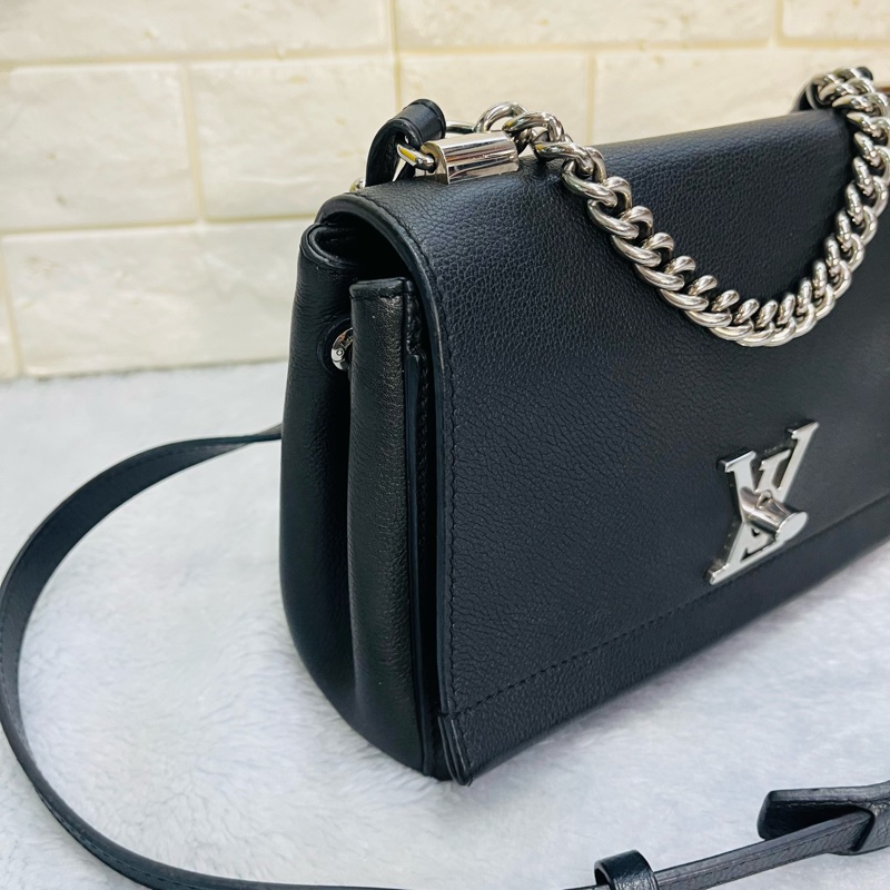 LV 黑色牛皮 Lockme II BB 單肩鏈包銀扣-3