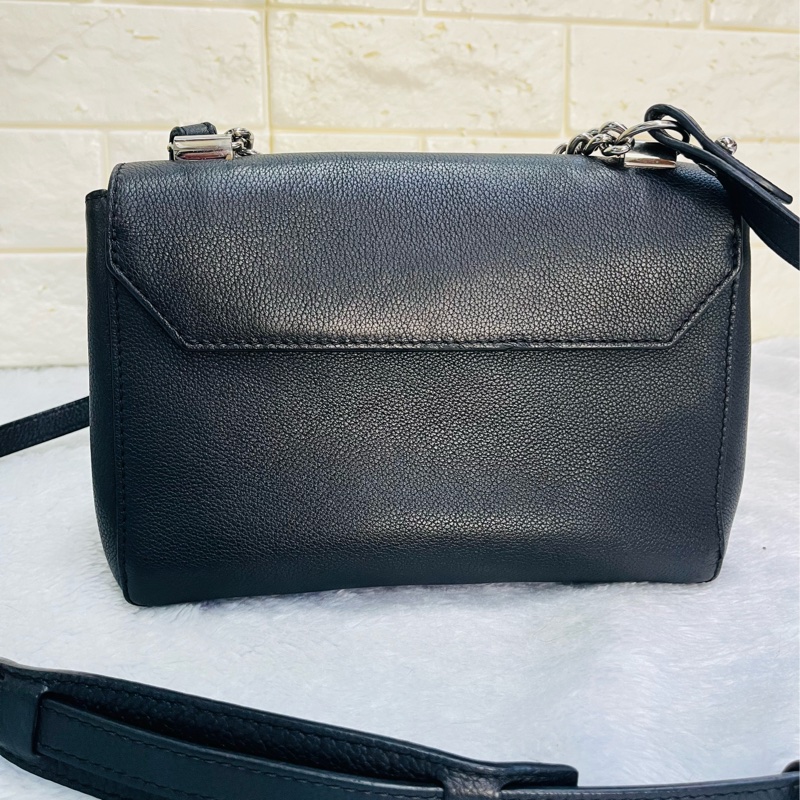 LV 黑色牛皮 Lockme II BB 單肩鏈包銀扣-5