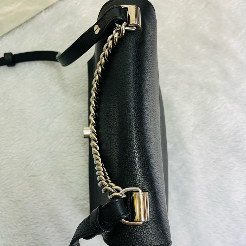 LV 黑色牛皮 Lockme II BB 單肩鏈包銀扣-6