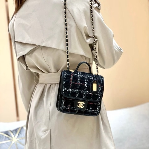 CHANEL 黑金22k毛呢手提肩背斜背豆腐包17*16*6.5 98新配件塵袋