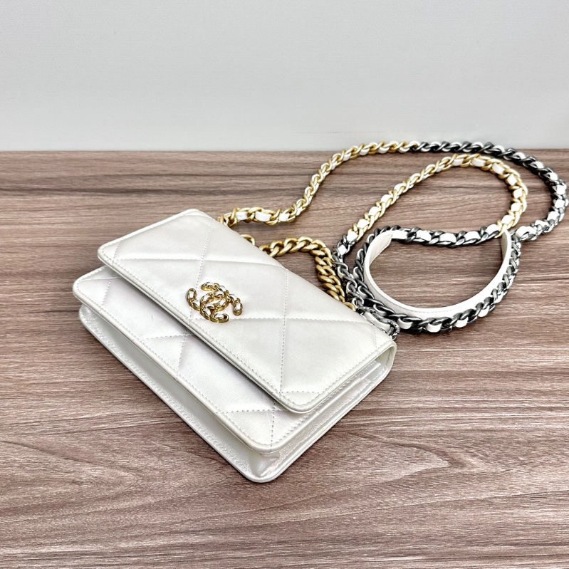 CHANEL 漸變色金扣19bag woc手提肩背斜背包19.2*12*4 98新配件塵袋-2