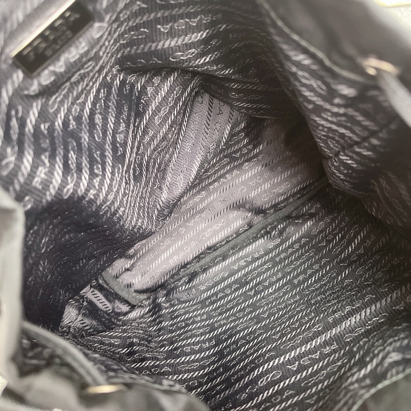 prada 限量款機器人黑色水桶包手提包20×25×12 98新配件塵袋-2