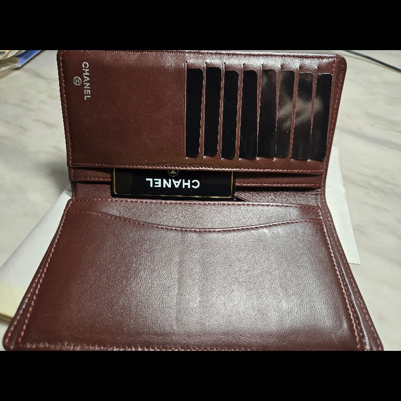 Chanel 黑銀羊皮經典雙C對開長夾-10