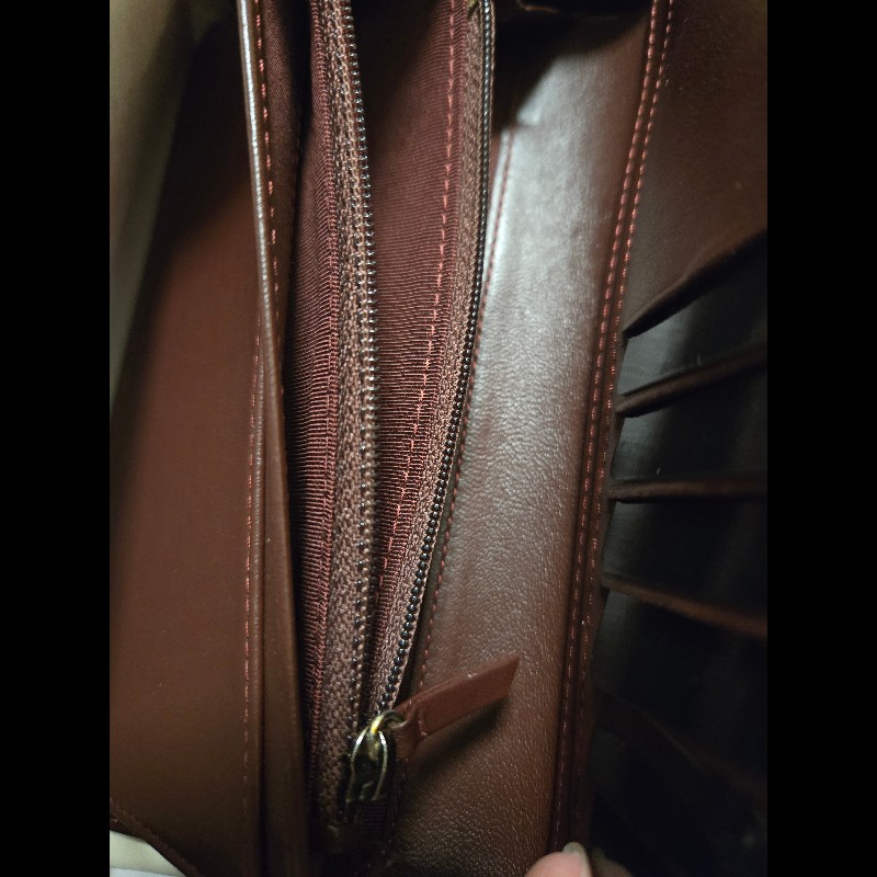 Chanel 黑銀羊皮經典雙C對開長夾-12