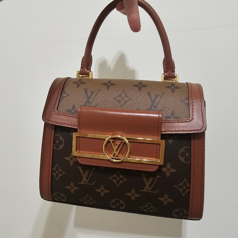 LV 季節款 capitale 達芙妮 手提包 肩背包 拼色-0