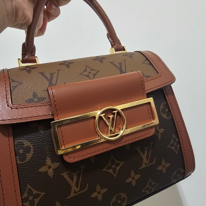 LV 季節款 capitale 達芙妮 手提包 肩背包 拼色-1