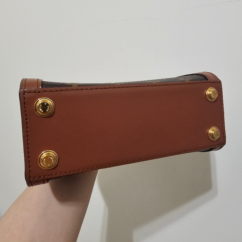 LV 季節款 capitale 達芙妮 手提包 肩背包 拼色-5