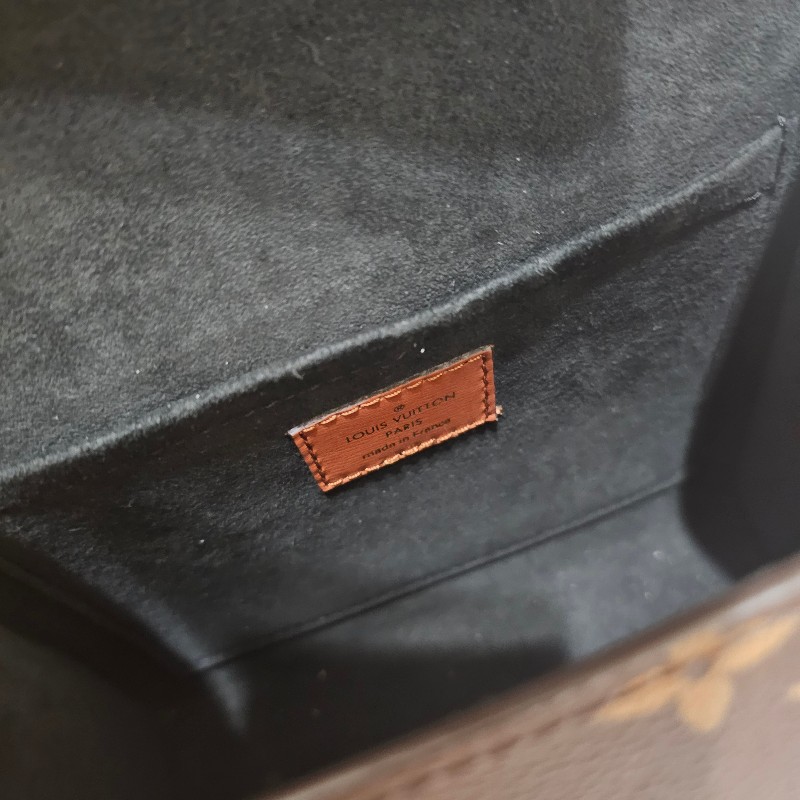 LV 季節款 capitale 達芙妮 手提包 肩背包 拼色-10