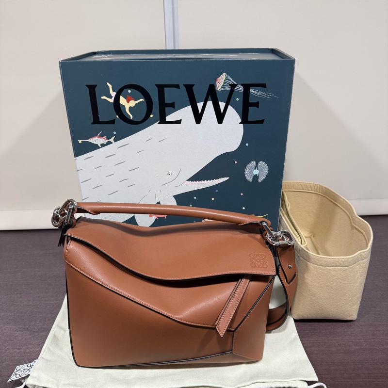Loewe puzzle medium 焦糖棕-15