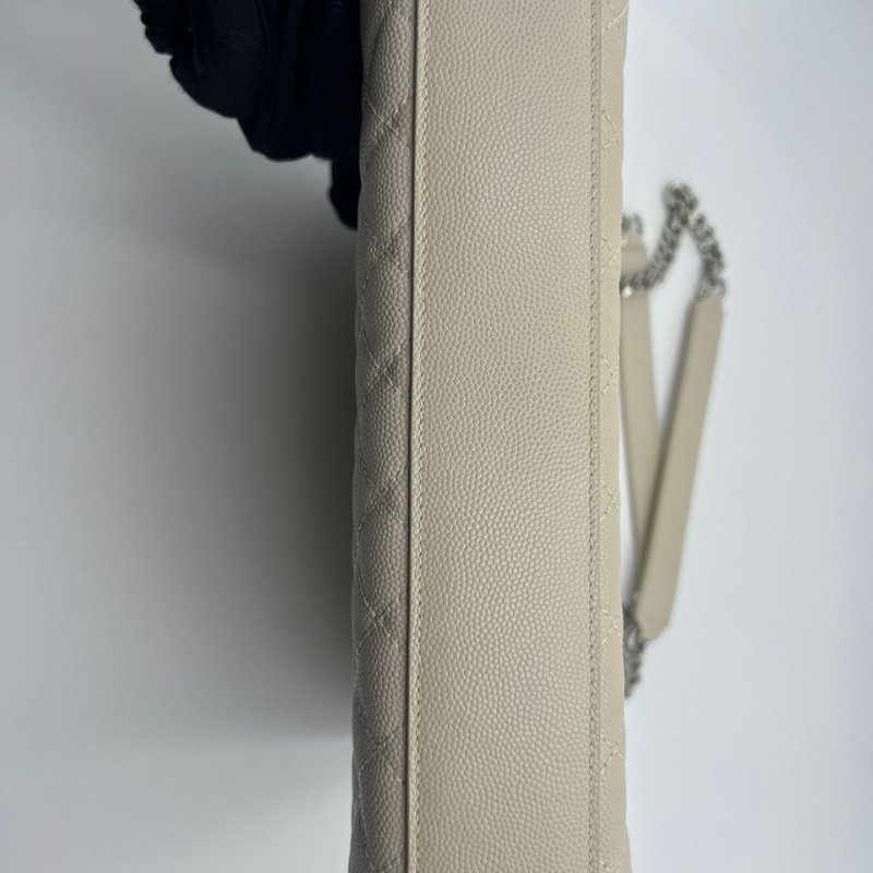 聖羅蘭銀色信封包 尺寸 22×15×6 配件防塵袋-14