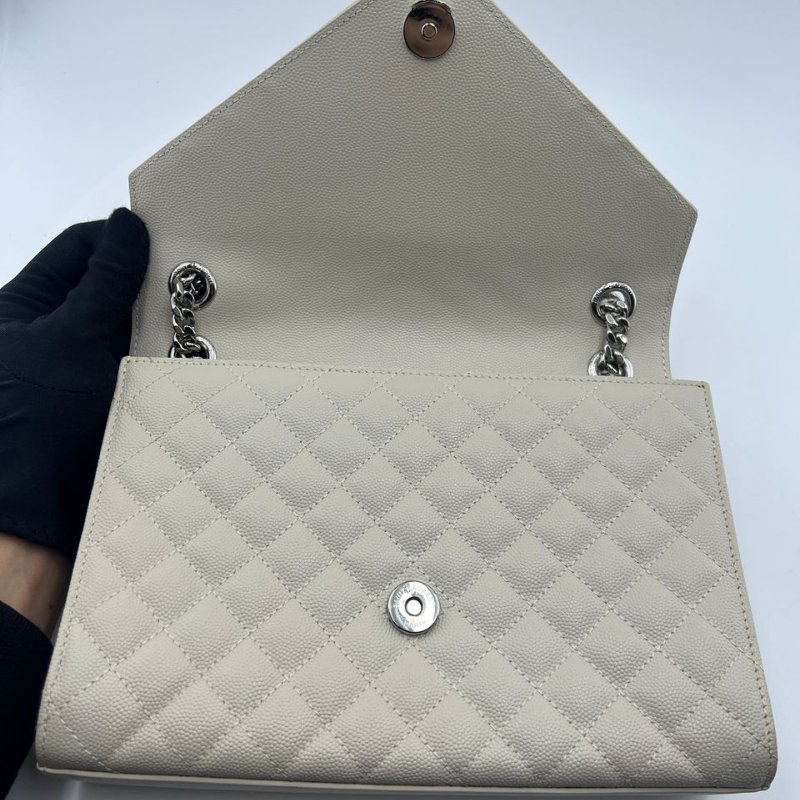 聖羅蘭銀色信封包 尺寸 22×15×6 配件防塵袋-19