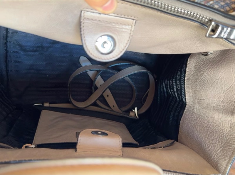 Prada大號托特包-1