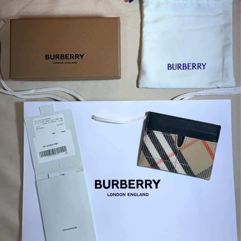 ‼️全台最甜 全新盒裝 Burberry 巴寶莉2024新款格紋5卡名片夾 卡夾-1
