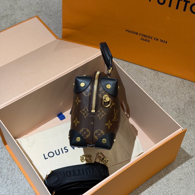 98新LV老花Petite Malle Souple黑色八角軟盒子手提斜挎包芯片款-2