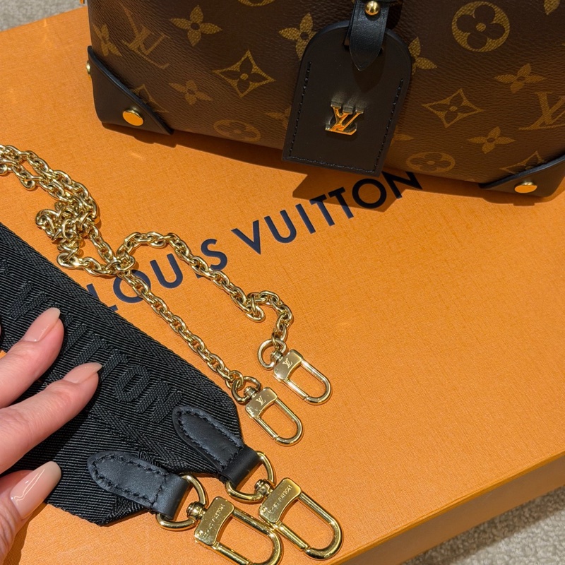 98新LV老花Petite Malle Souple黑色八角軟盒子手提斜挎包芯片款-6