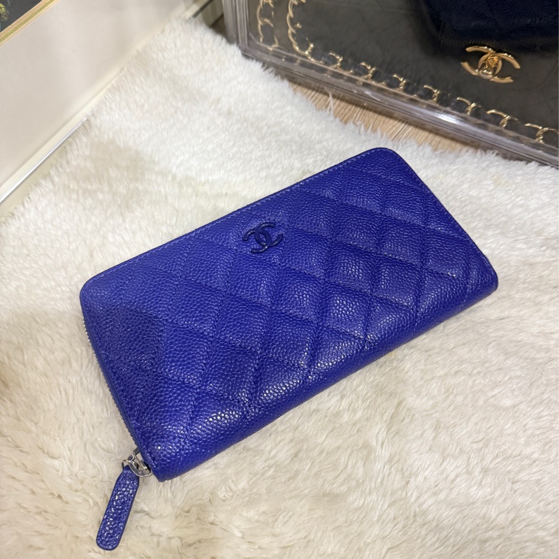 未使用的發財錢包✨就喜歡這種搭配💙香奈兒藍色荔枝牛皮 搭配 暗藍雙C釦💙chanel拉鏈長夾發財錢包-2