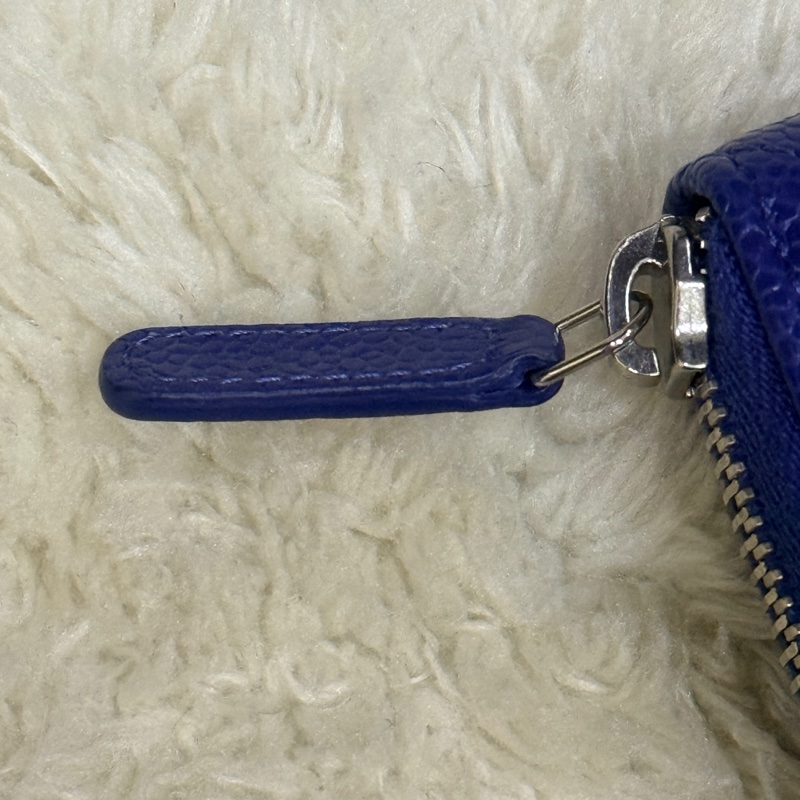 未使用的發財錢包✨就喜歡這種搭配💙香奈兒藍色荔枝牛皮 搭配 暗藍雙C釦💙chanel拉鏈長夾發財錢包-8