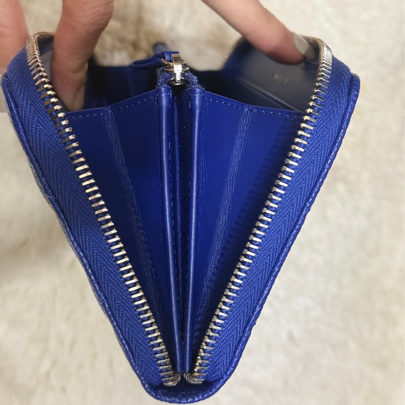 未使用的發財錢包✨就喜歡這種搭配💙香奈兒藍色荔枝牛皮 搭配 暗藍雙C釦💙chanel拉鏈長夾發財錢包-20