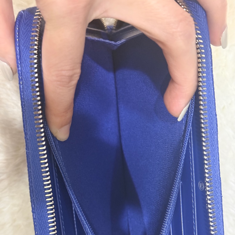 未使用的發財錢包✨就喜歡這種搭配💙香奈兒藍色荔枝牛皮 搭配 暗藍雙C釦💙chanel拉鏈長夾發財錢包-22