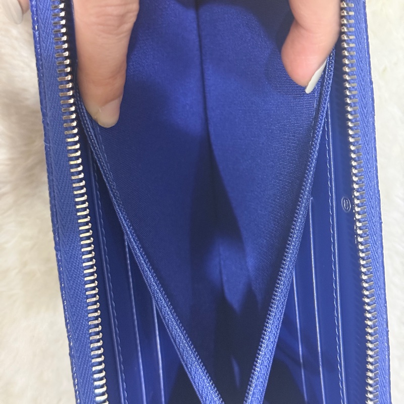 未使用的發財錢包✨就喜歡這種搭配💙香奈兒藍色荔枝牛皮 搭配 暗藍雙C釦💙chanel拉鏈長夾發財錢包-42